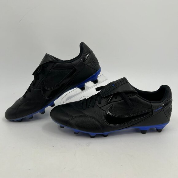 Athletic_Shoes